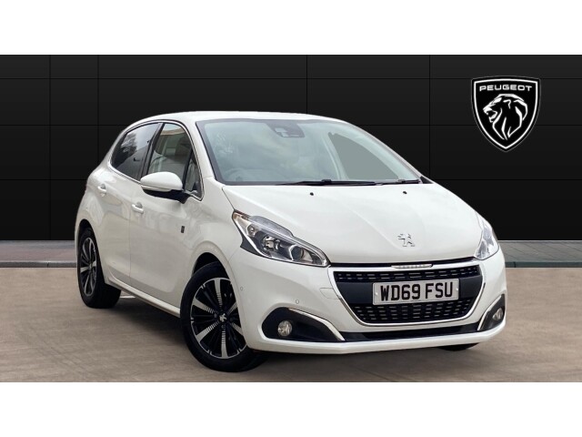 Main listing image - Peugeot 208