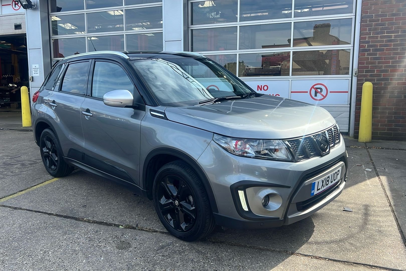 Main listing image - Suzuki Vitara