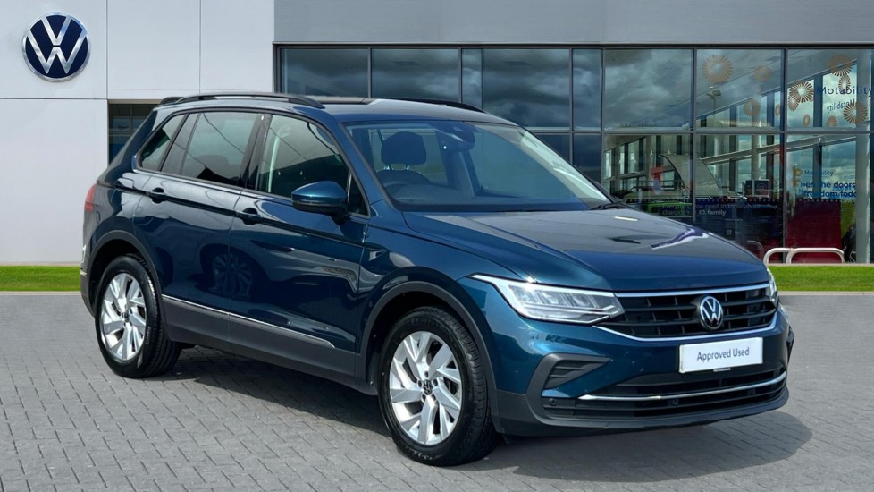 Main listing image - Volkswagen Tiguan