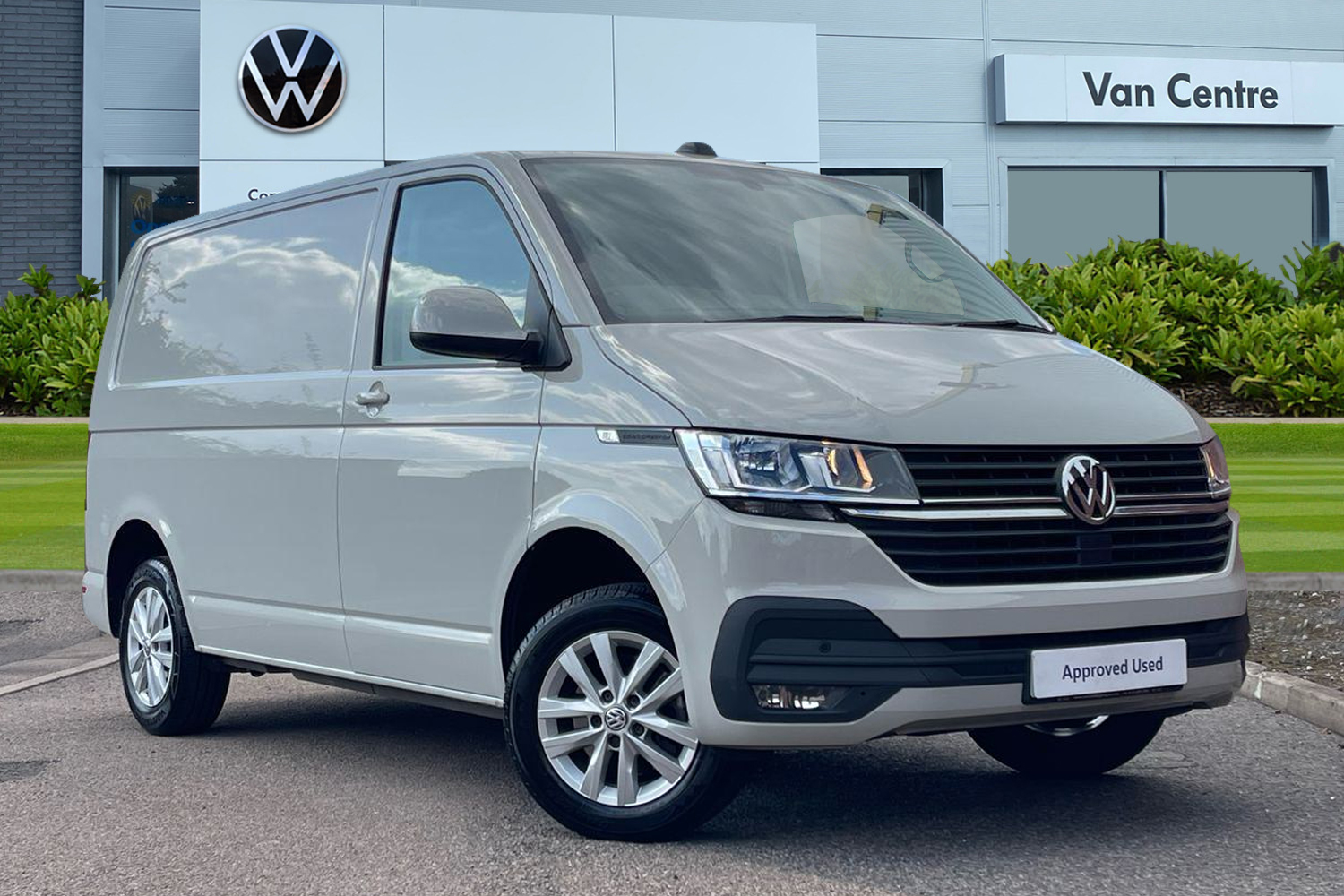 Main listing image - Volkswagen Transporter