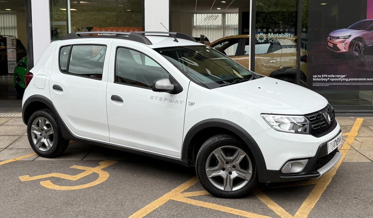 Main listing image - Dacia Sandero Stepway