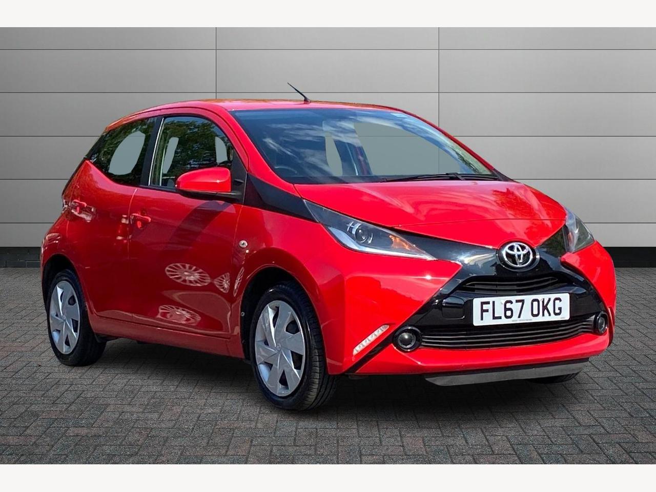 Main listing image - Toyota Aygo