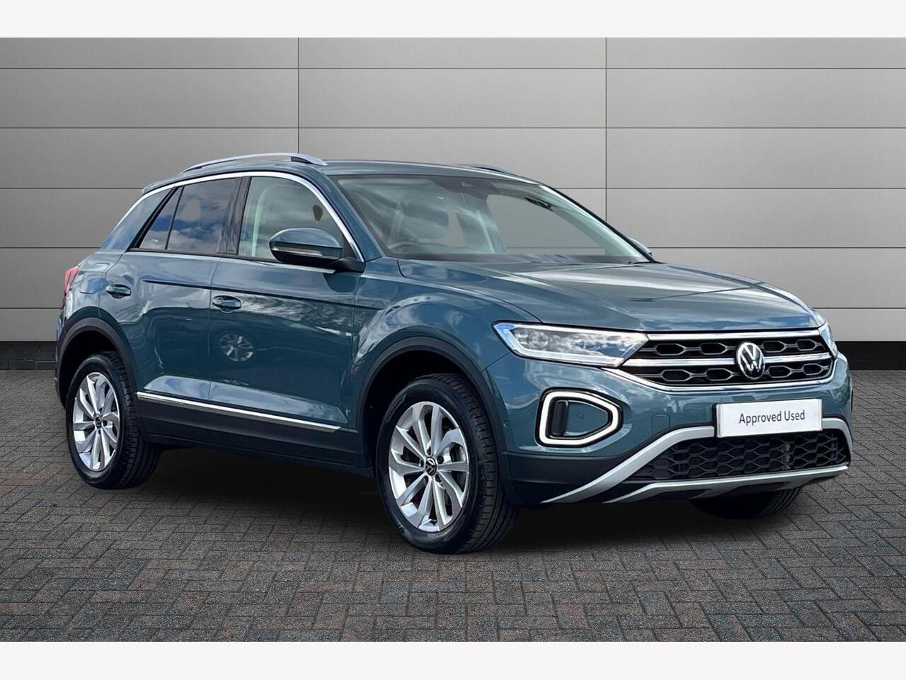 Main listing image - Volkswagen T-Roc