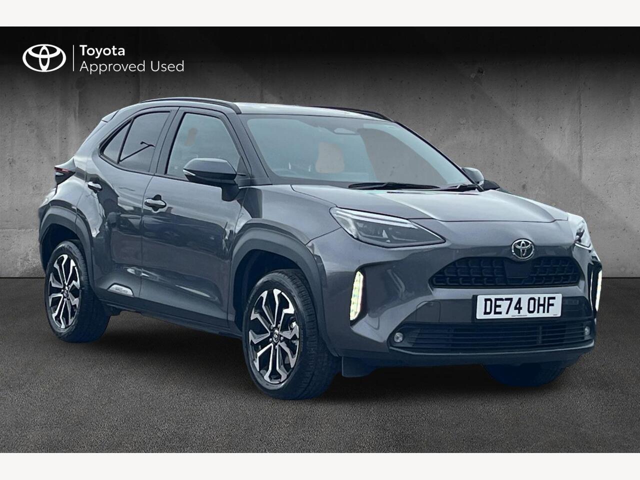 Main listing image - Toyota Yaris Cross