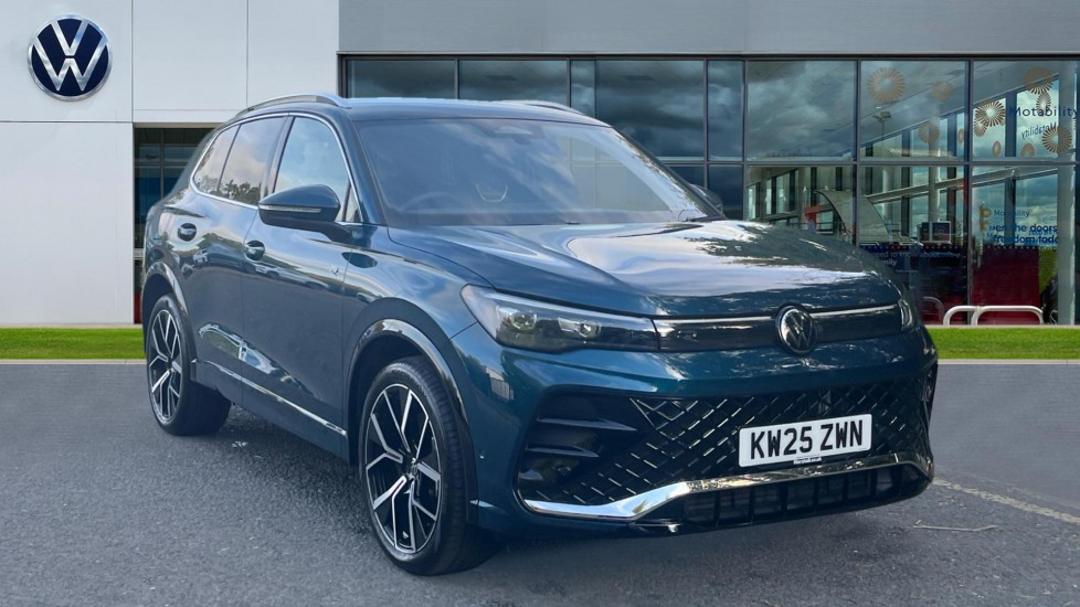 Main listing image - Volkswagen Tiguan