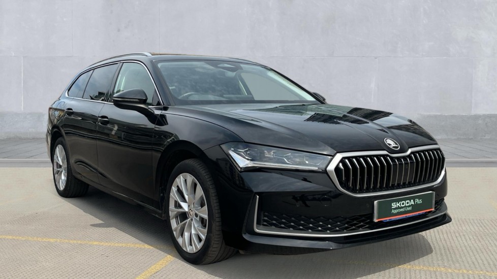 Main listing image - Skoda Superb