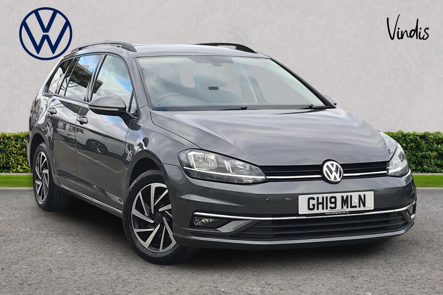 Main listing image - Volkswagen Golf