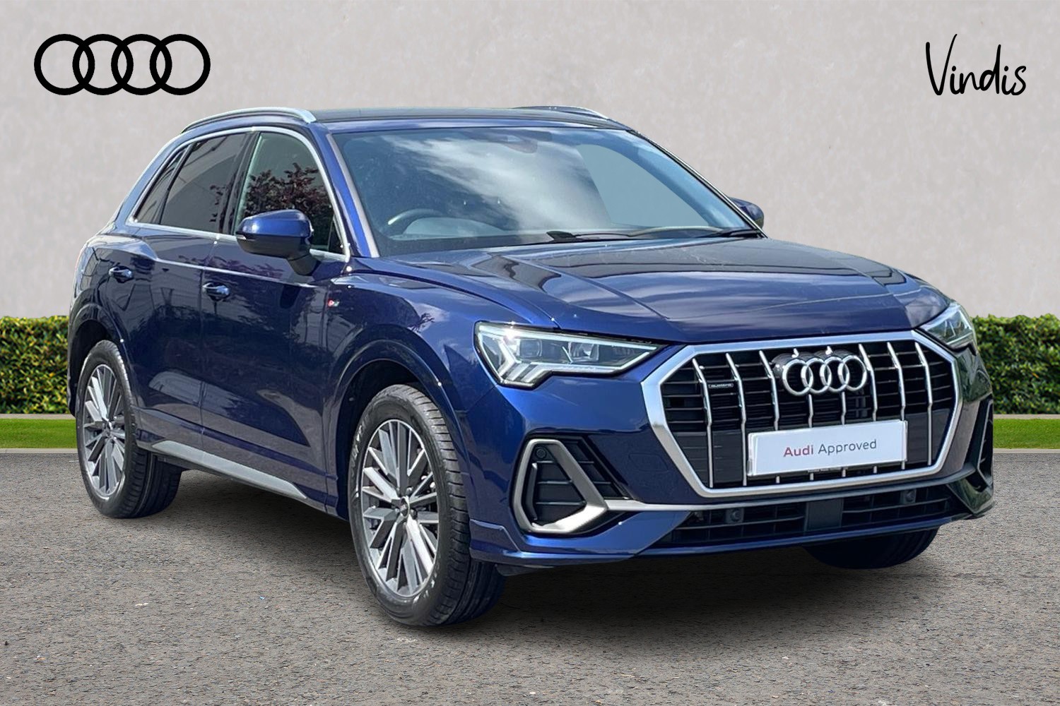 Main listing image - Audi Q3