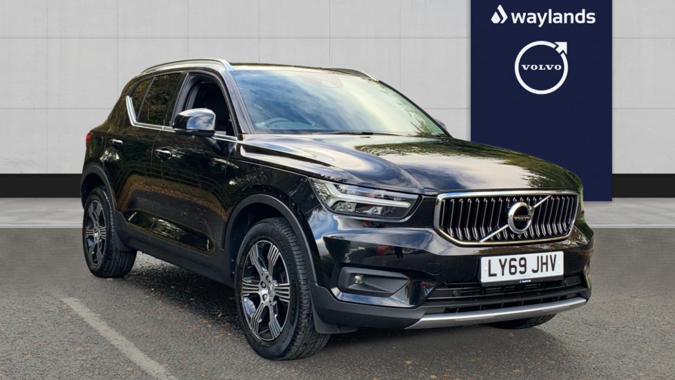 Main listing image - Volvo XC40