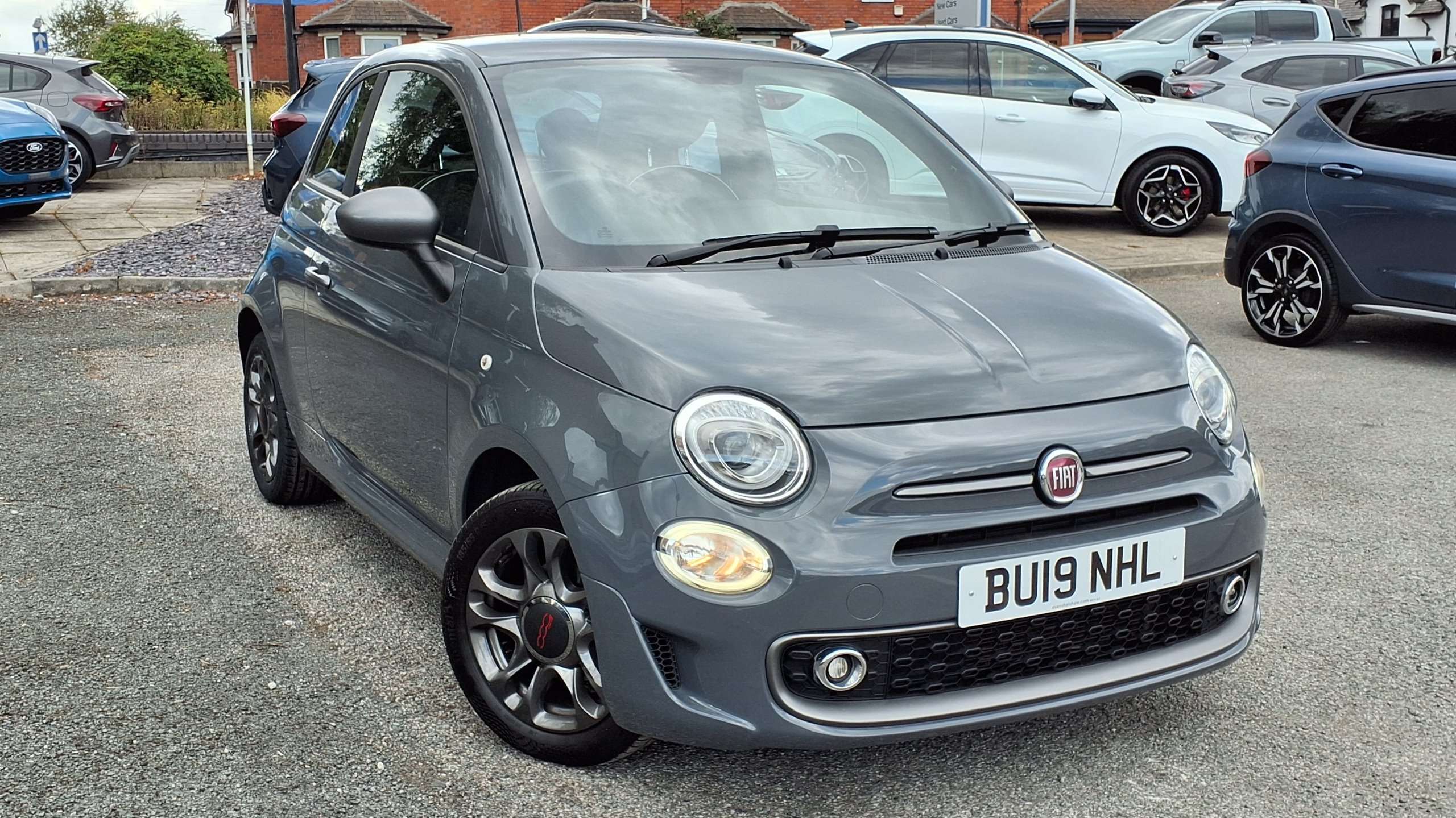 Main listing image - Fiat 500