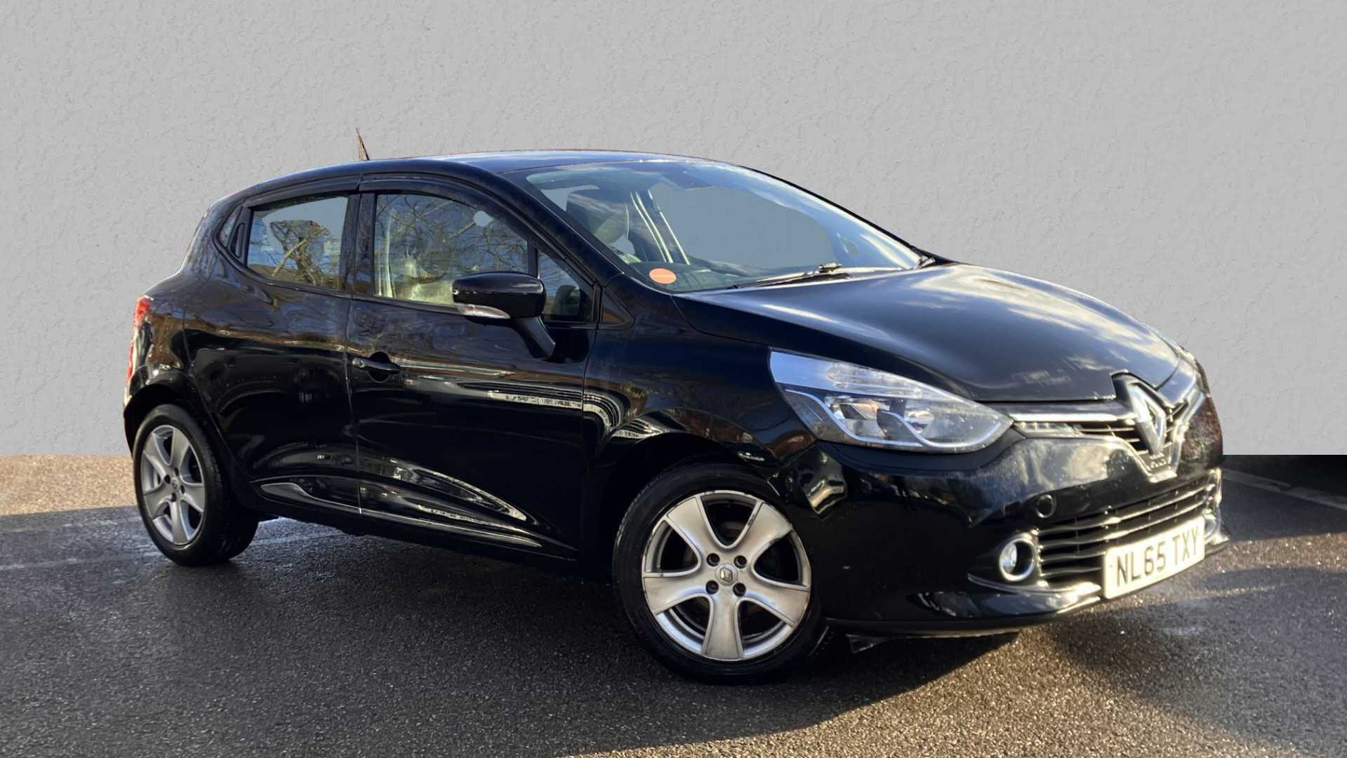 Main listing image - Renault Clio