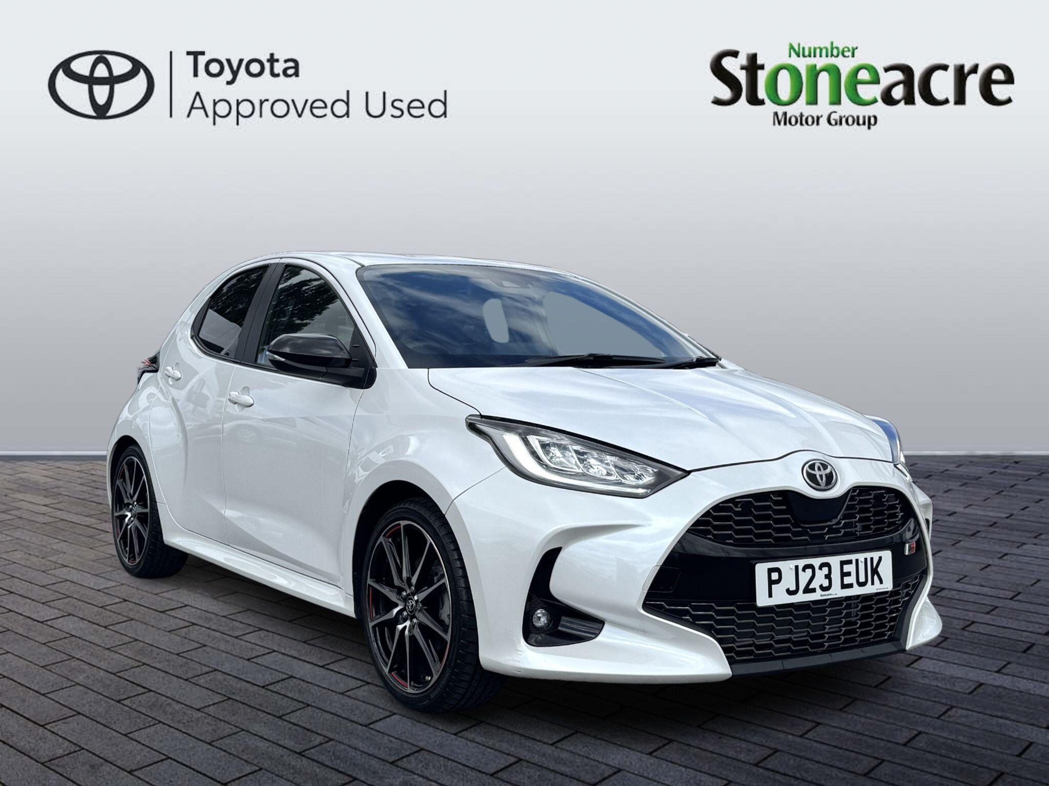 Main listing image - Toyota Yaris