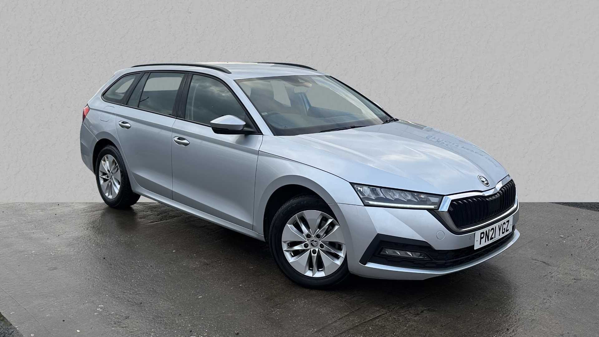 Main listing image - Skoda Octavia Estate