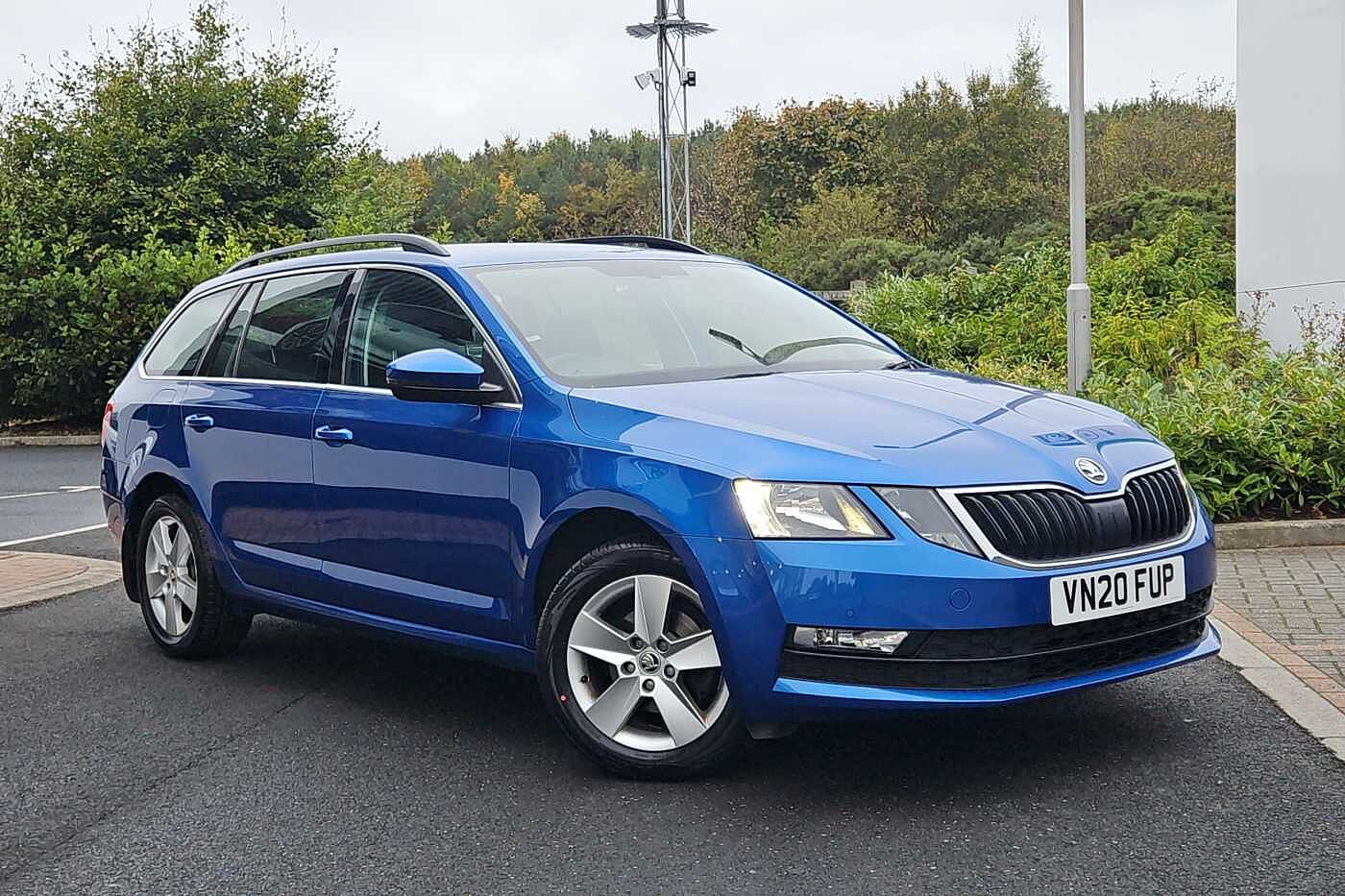 Main listing image - Skoda Octavia Estate