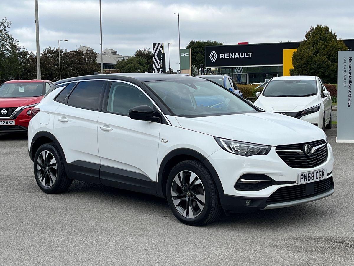 Main listing image - Vauxhall Grandland X