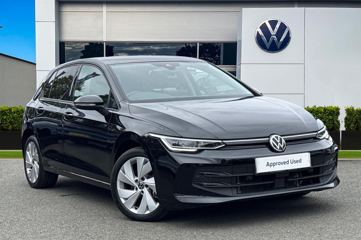 Main listing image - Volkswagen Golf