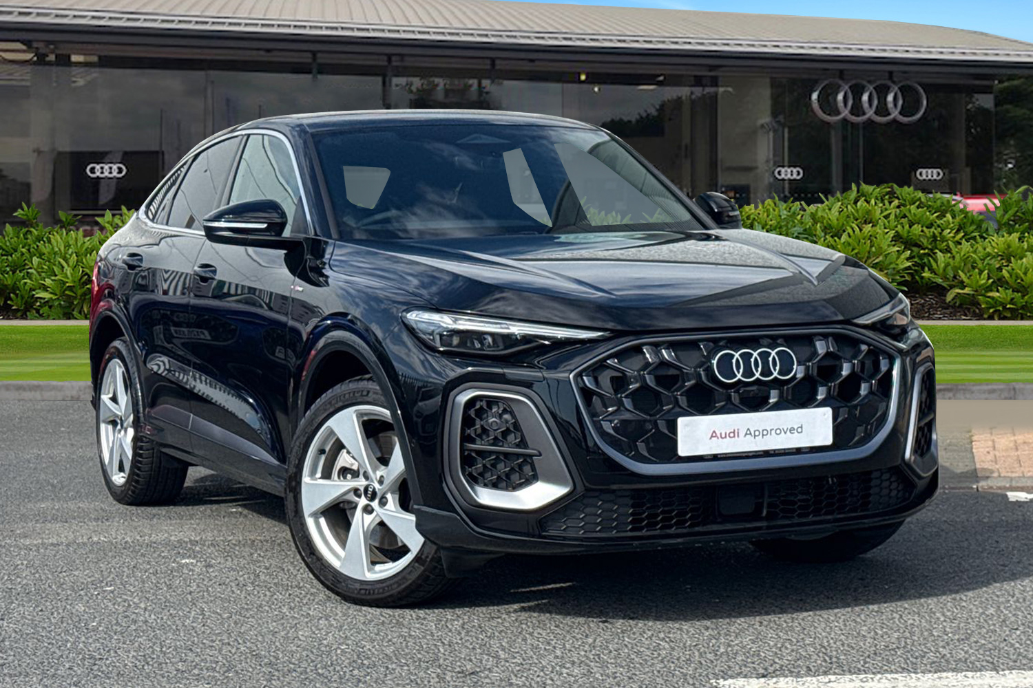 Main listing image - Audi Q5