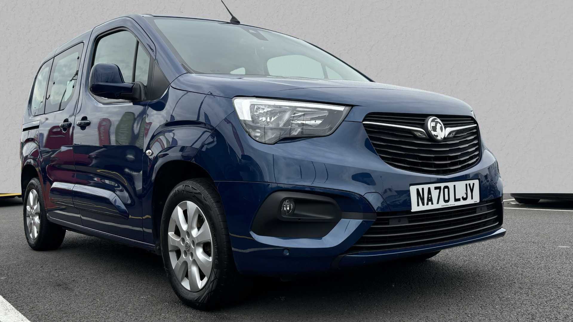 Main listing image - Vauxhall Combo Life