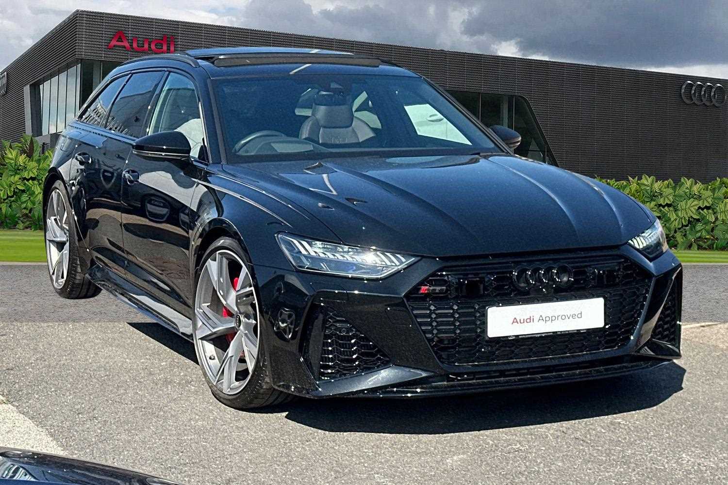 Main listing image - Audi RS6