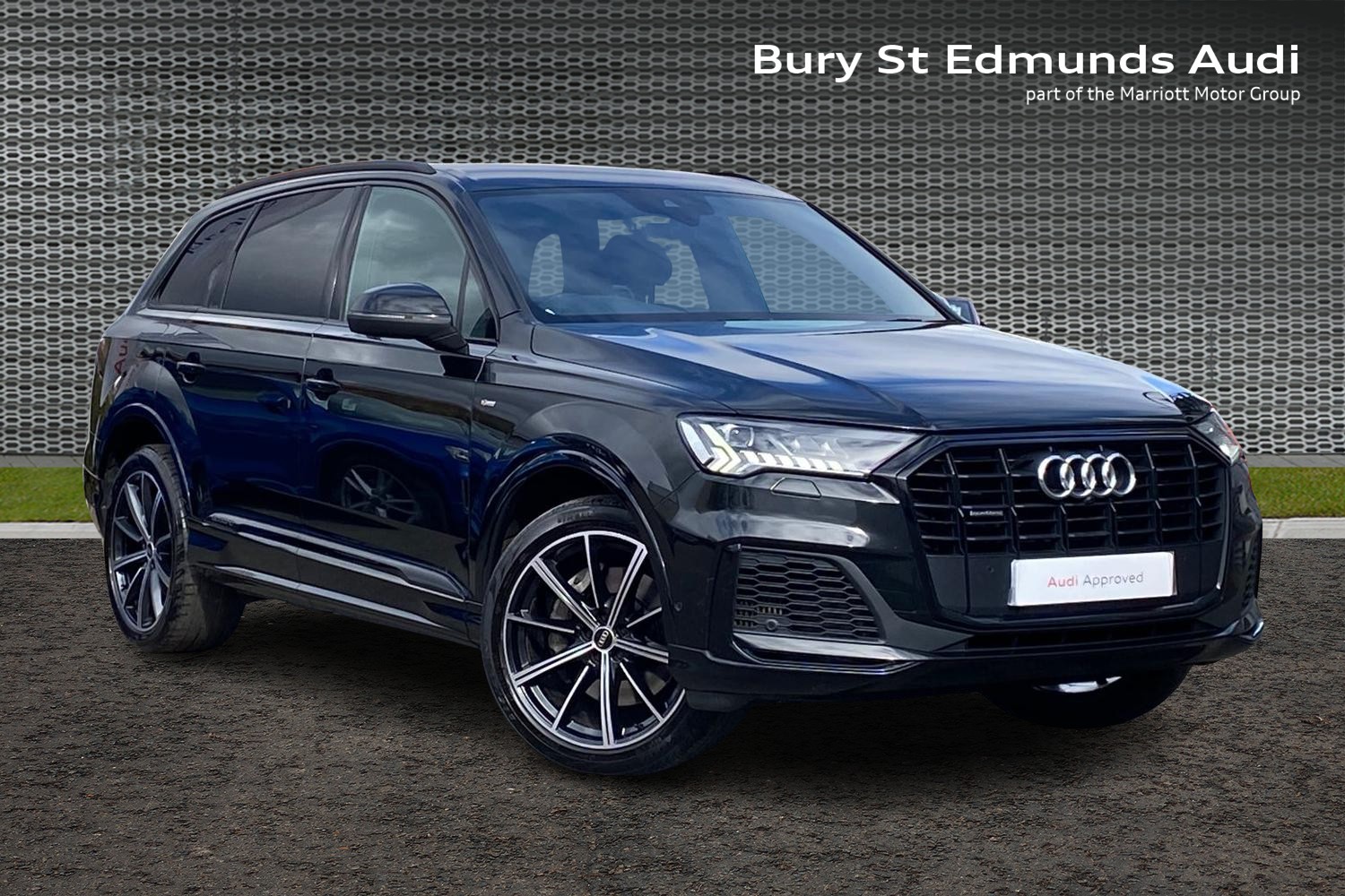 Main listing image - Audi Q7