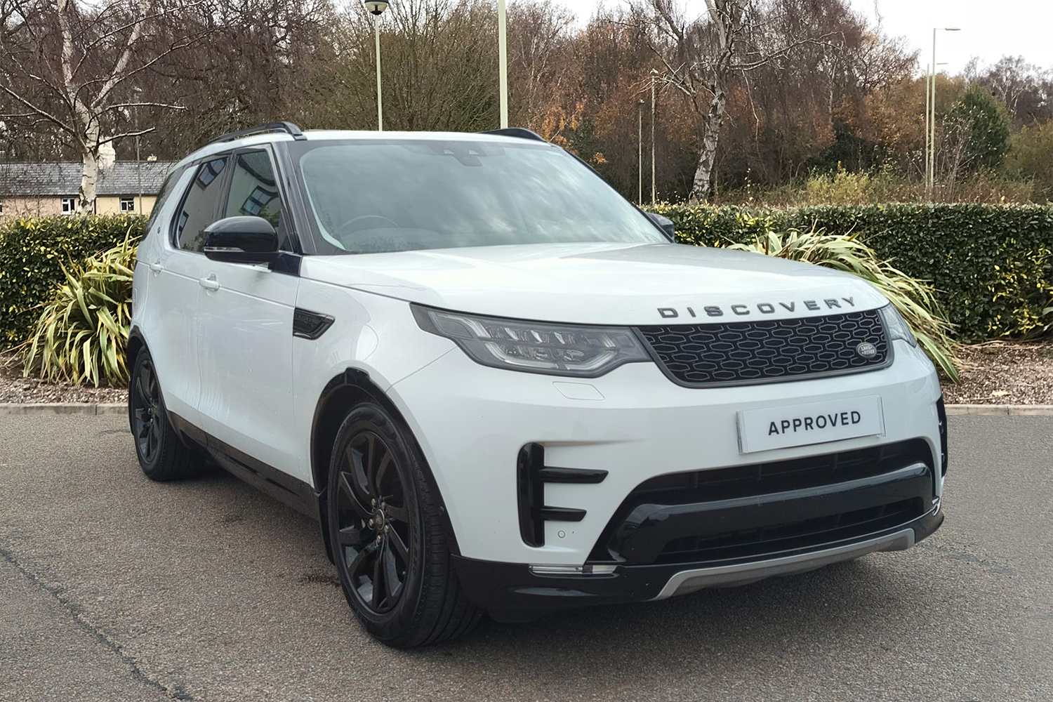 Main listing image - Land Rover Discovery