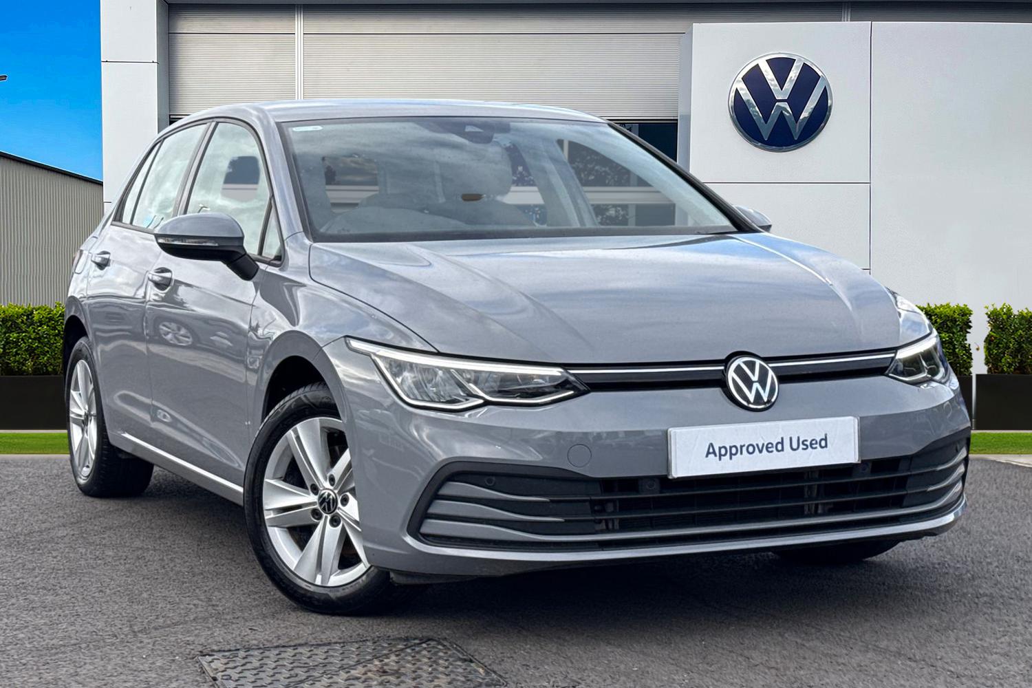 Main listing image - Volkswagen Golf