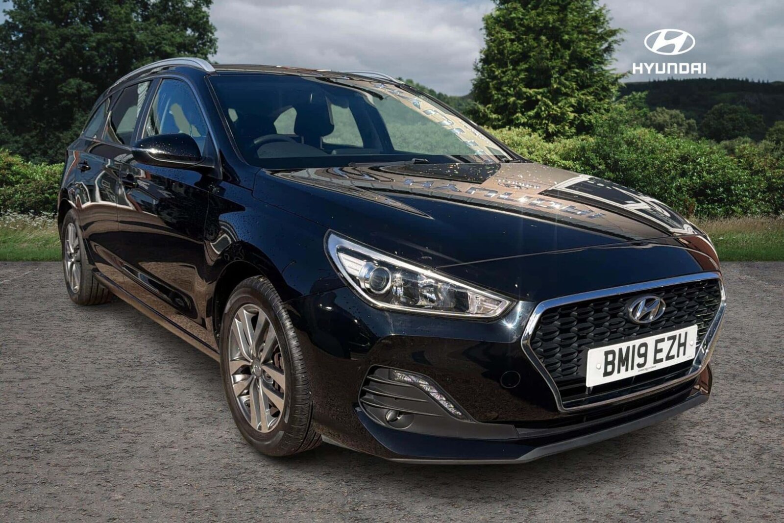 Main listing image - Hyundai i30