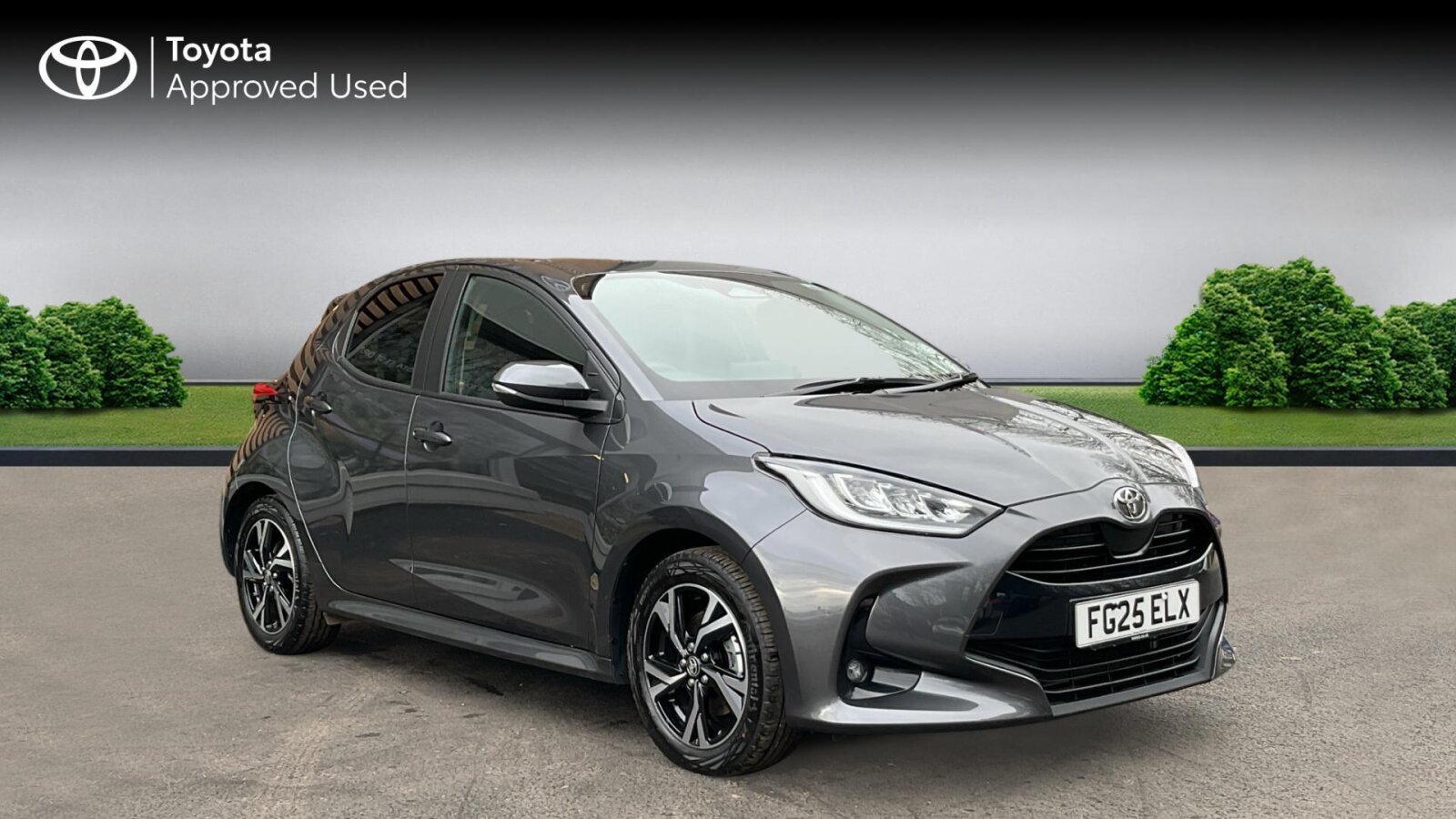 Main listing image - Toyota Yaris