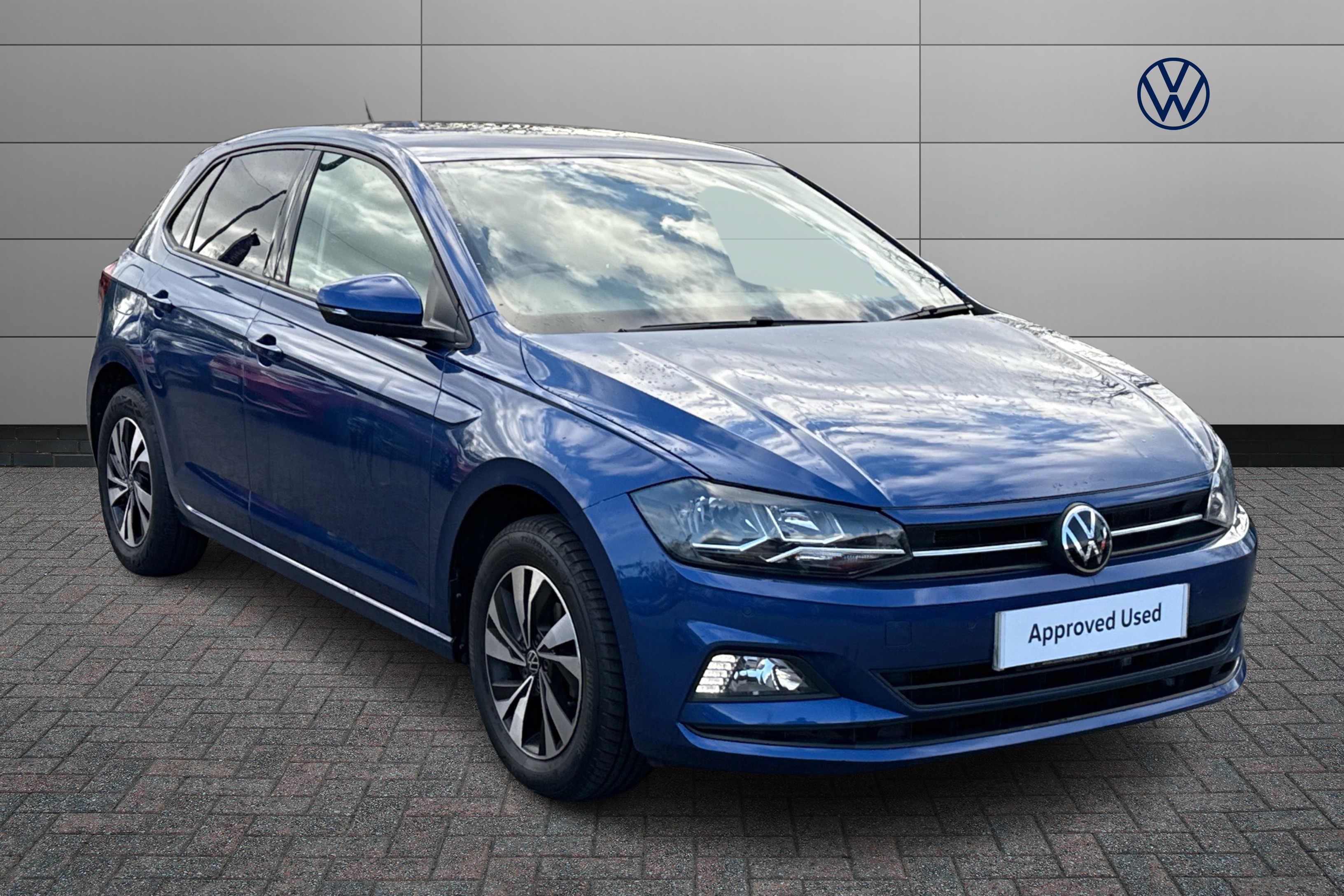Main listing image - Volkswagen Polo