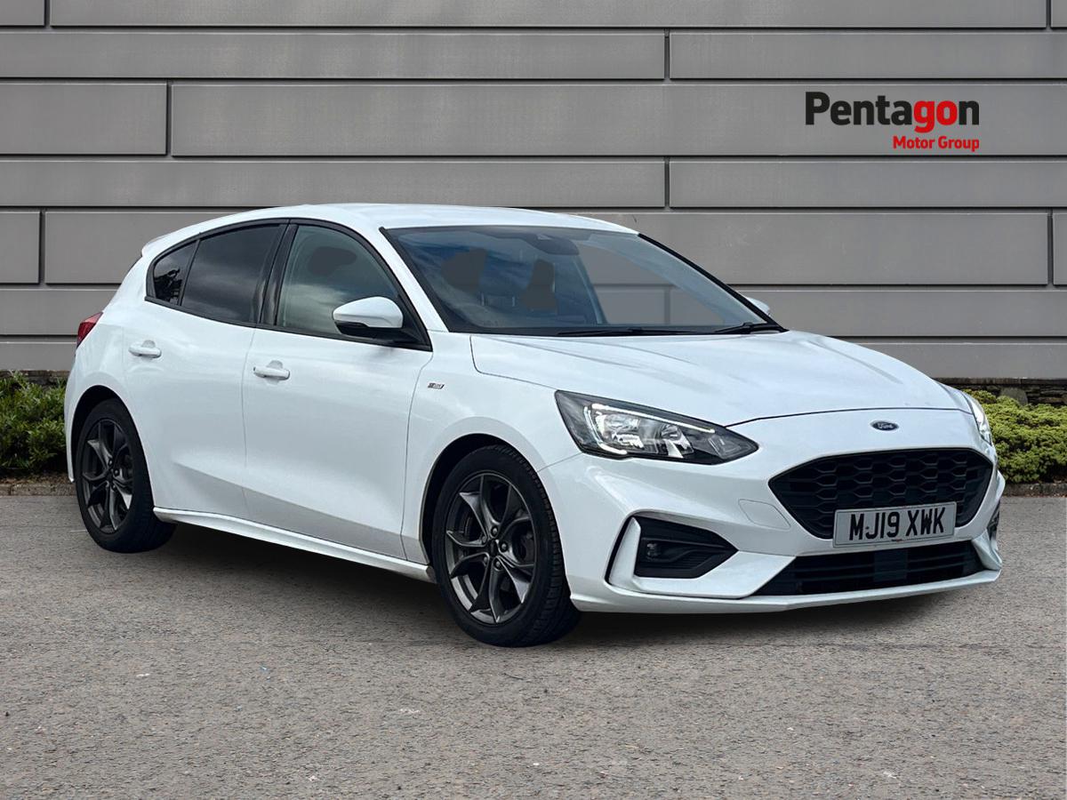 Main listing image - Ford Focus