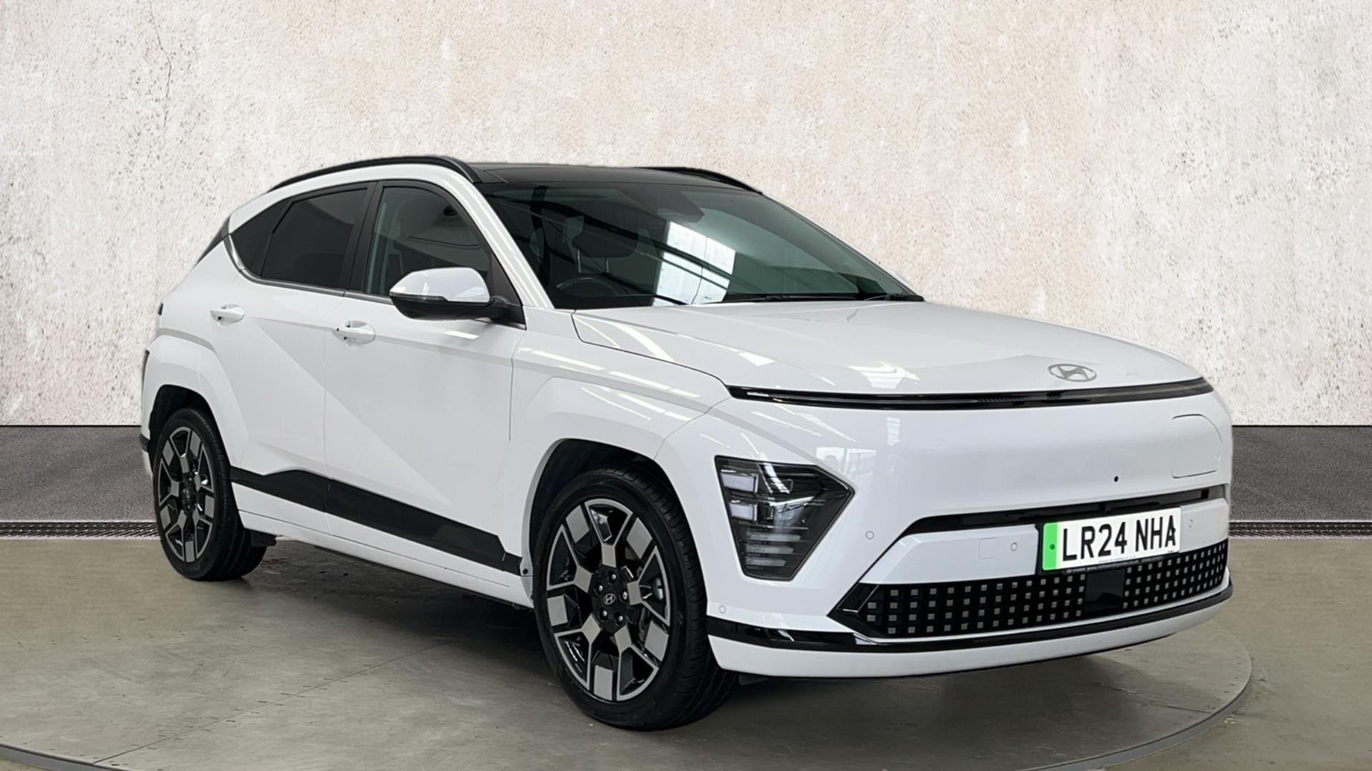 Main listing image - Hyundai Kona Electric