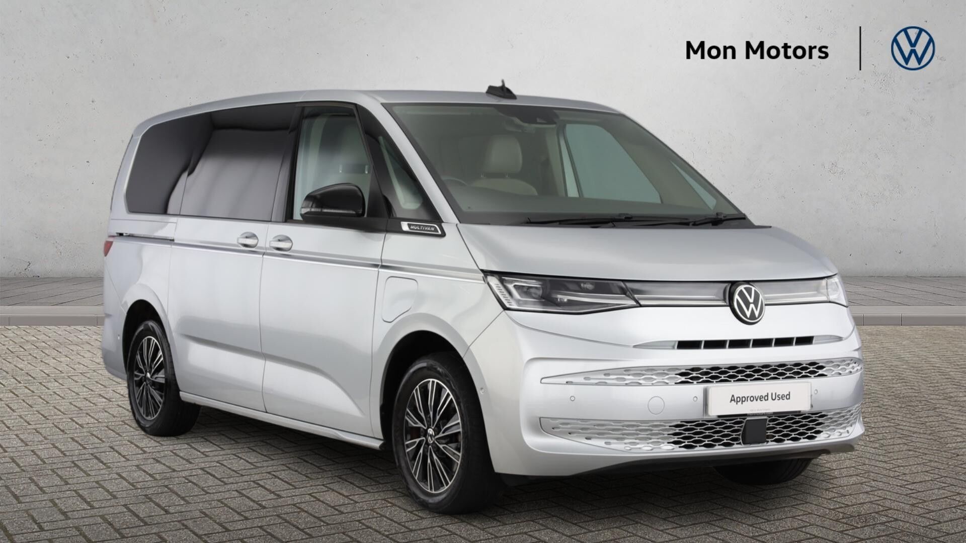 Main listing image - Volkswagen Multivan