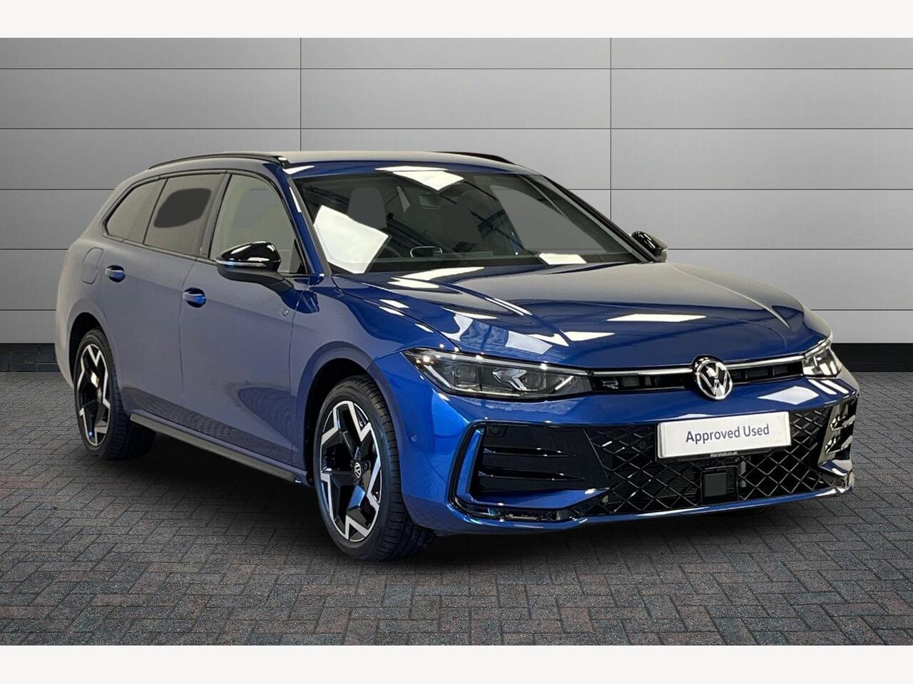 Main listing image - Volkswagen Passat Estate