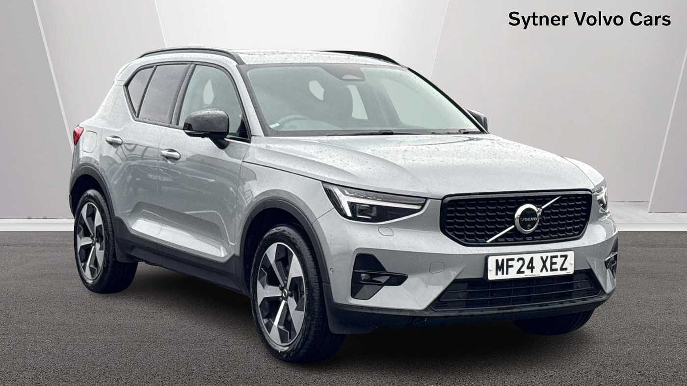 Main listing image - Volvo XC40