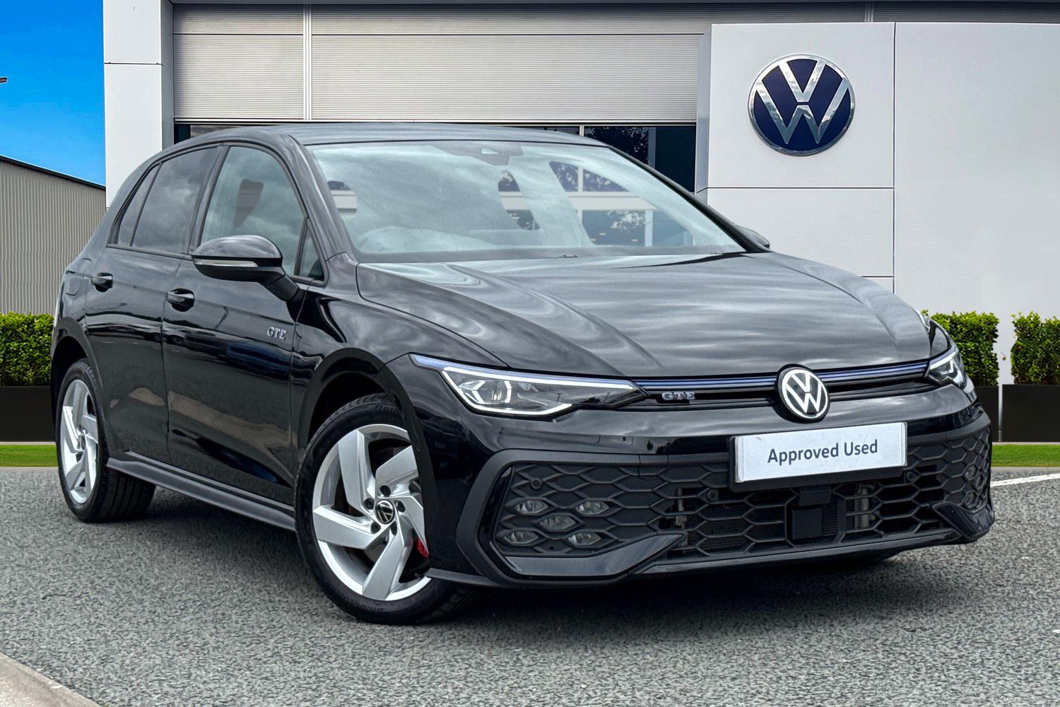 Main listing image - Volkswagen Golf GTE