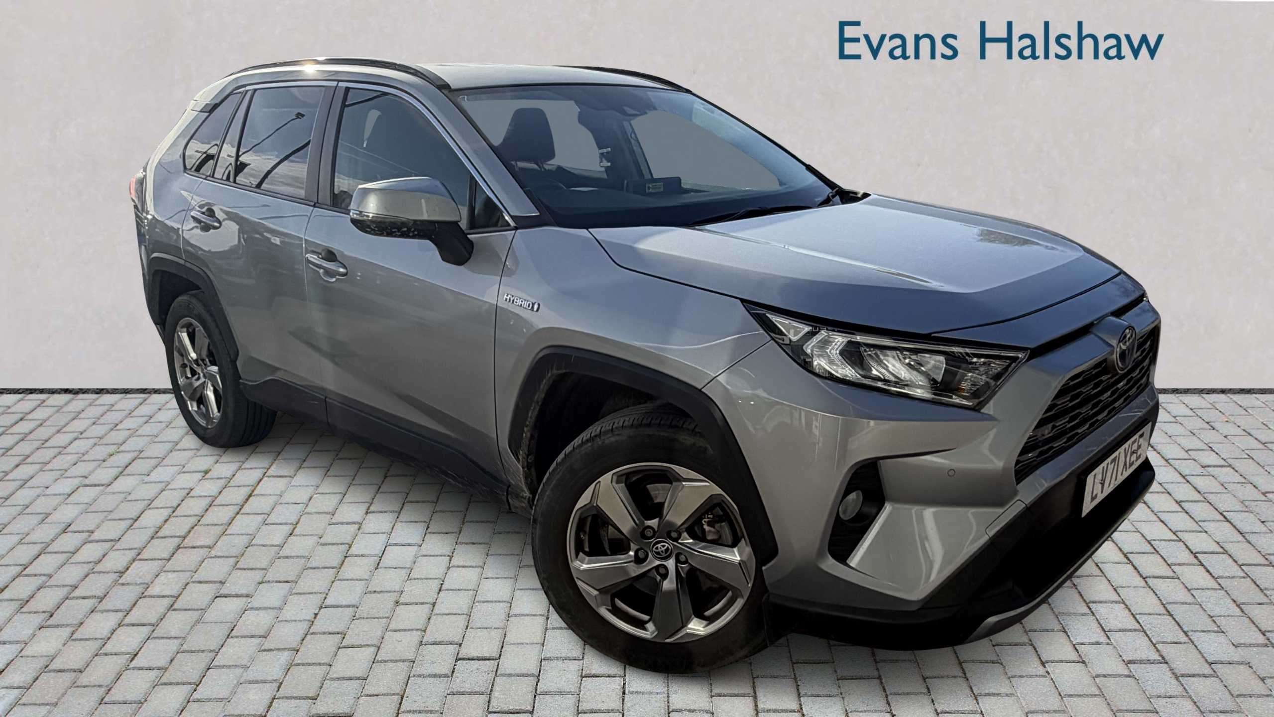 Main listing image - Toyota RAV4