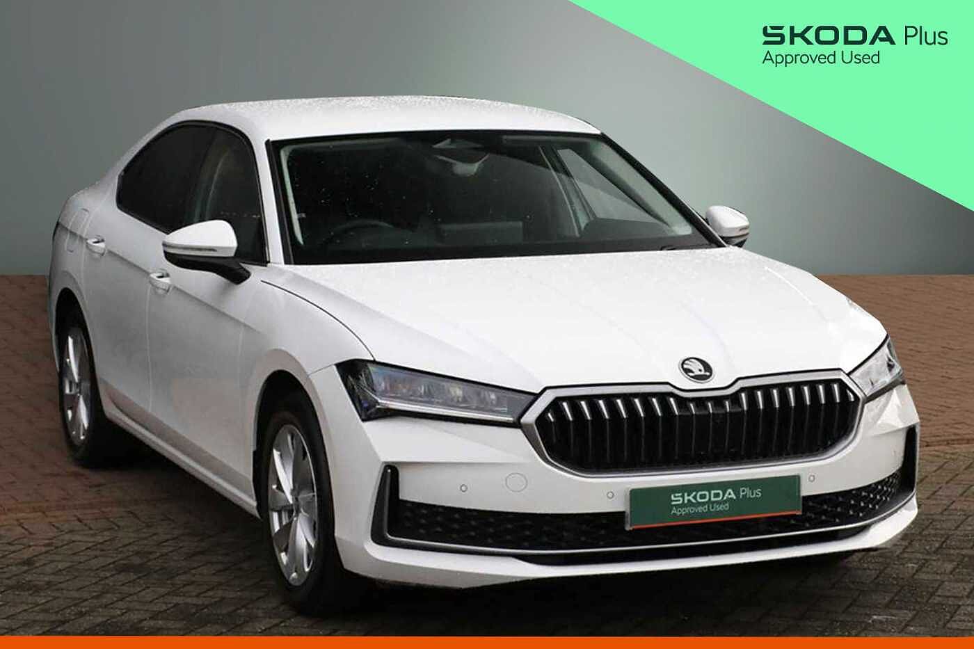 Main listing image - Skoda Superb