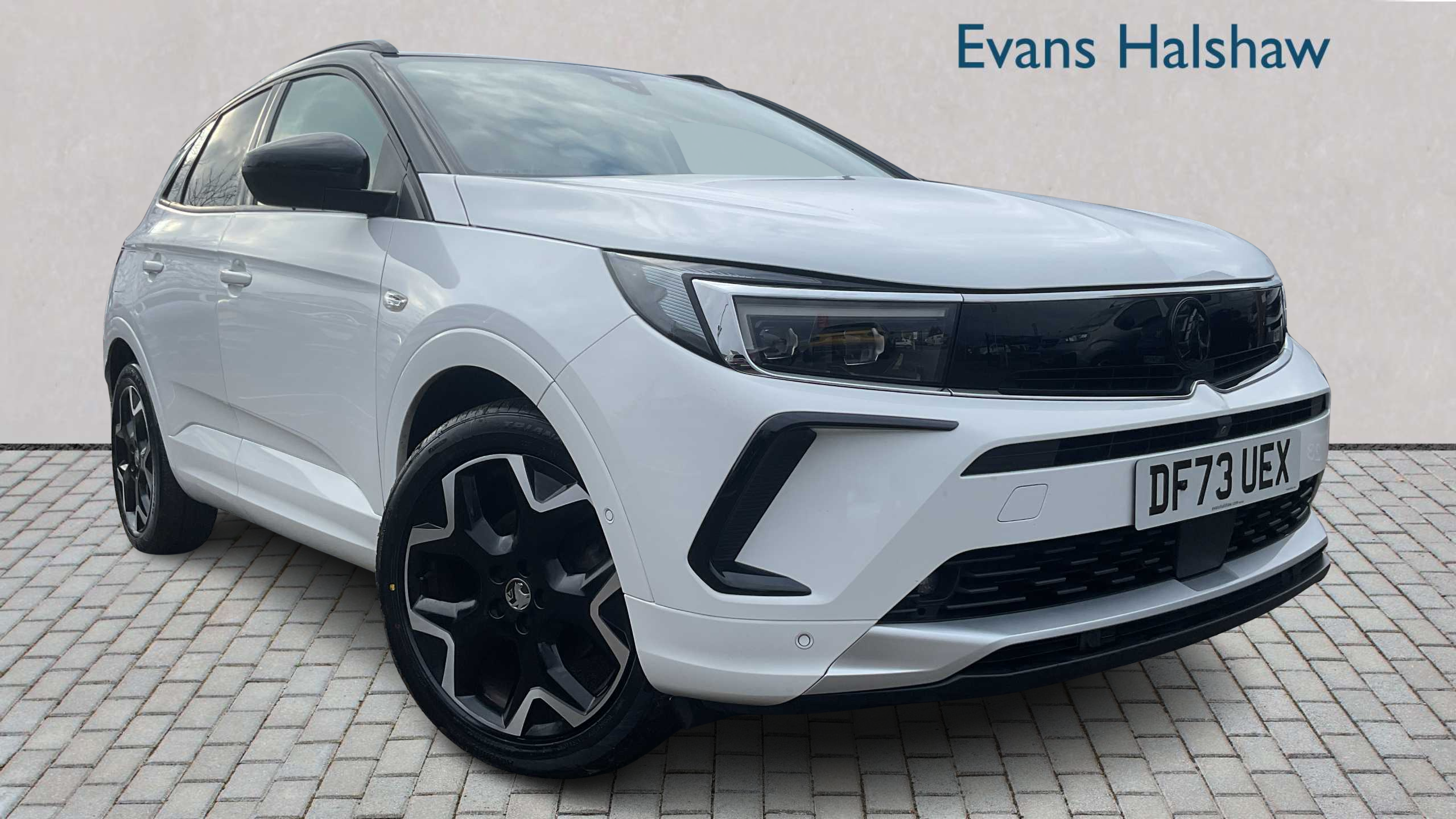 Main listing image - Vauxhall Grandland