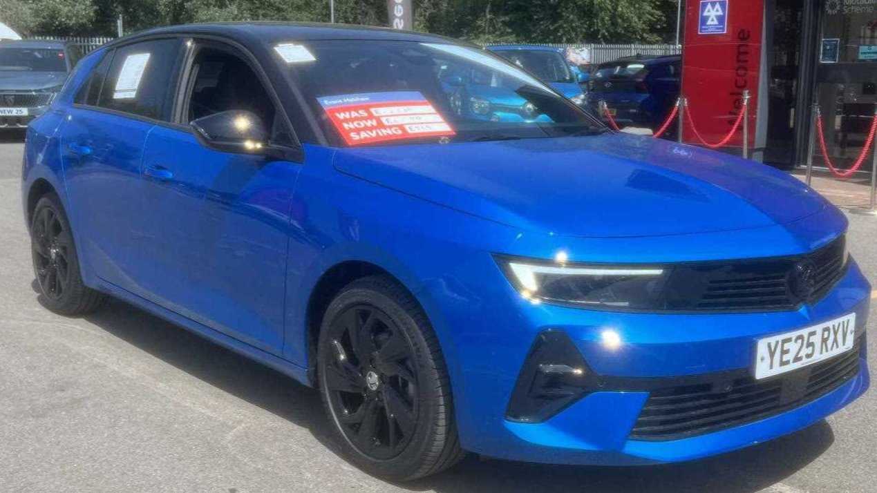 Main listing image - Vauxhall Astra