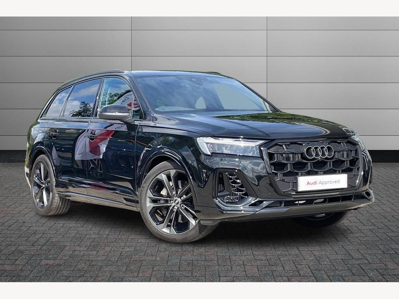 Main listing image - Audi Q7