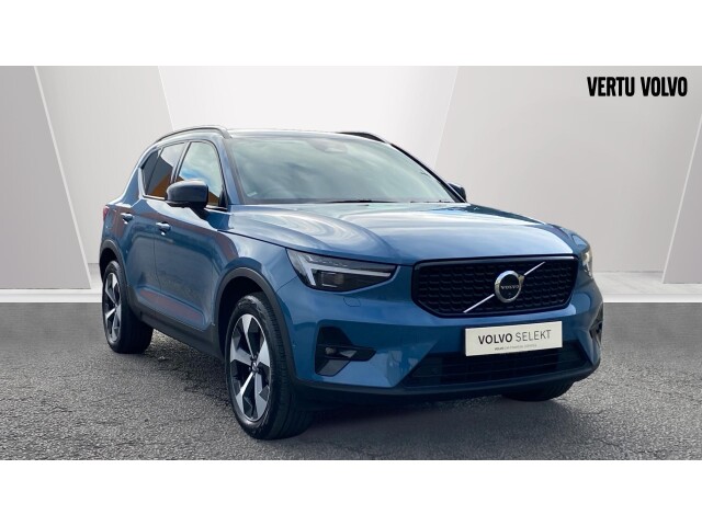 Main listing image - Volvo XC40