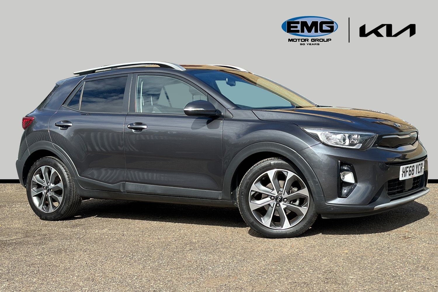 Main listing image - Kia Stonic