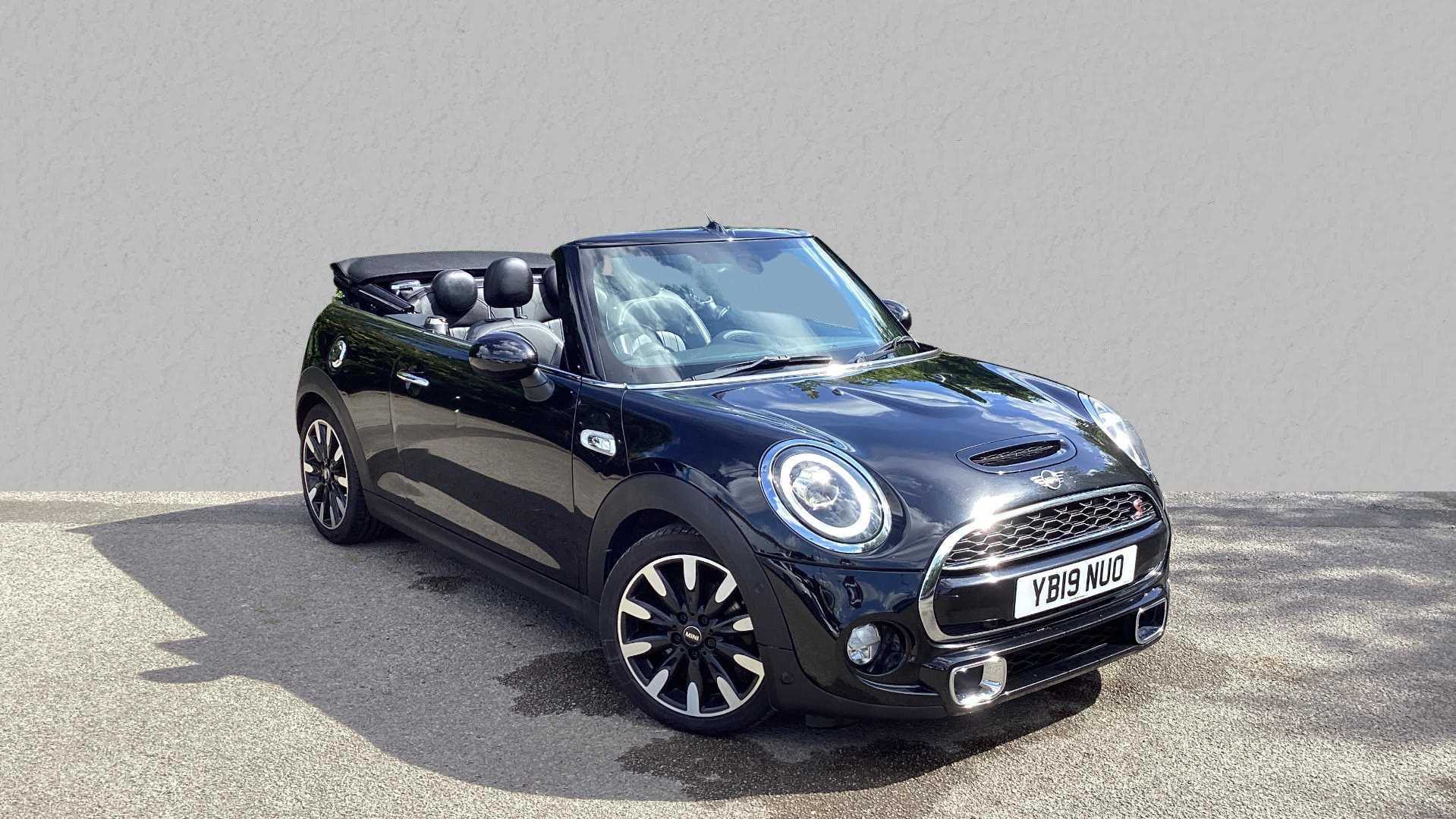 Main listing image - MINI Convertible