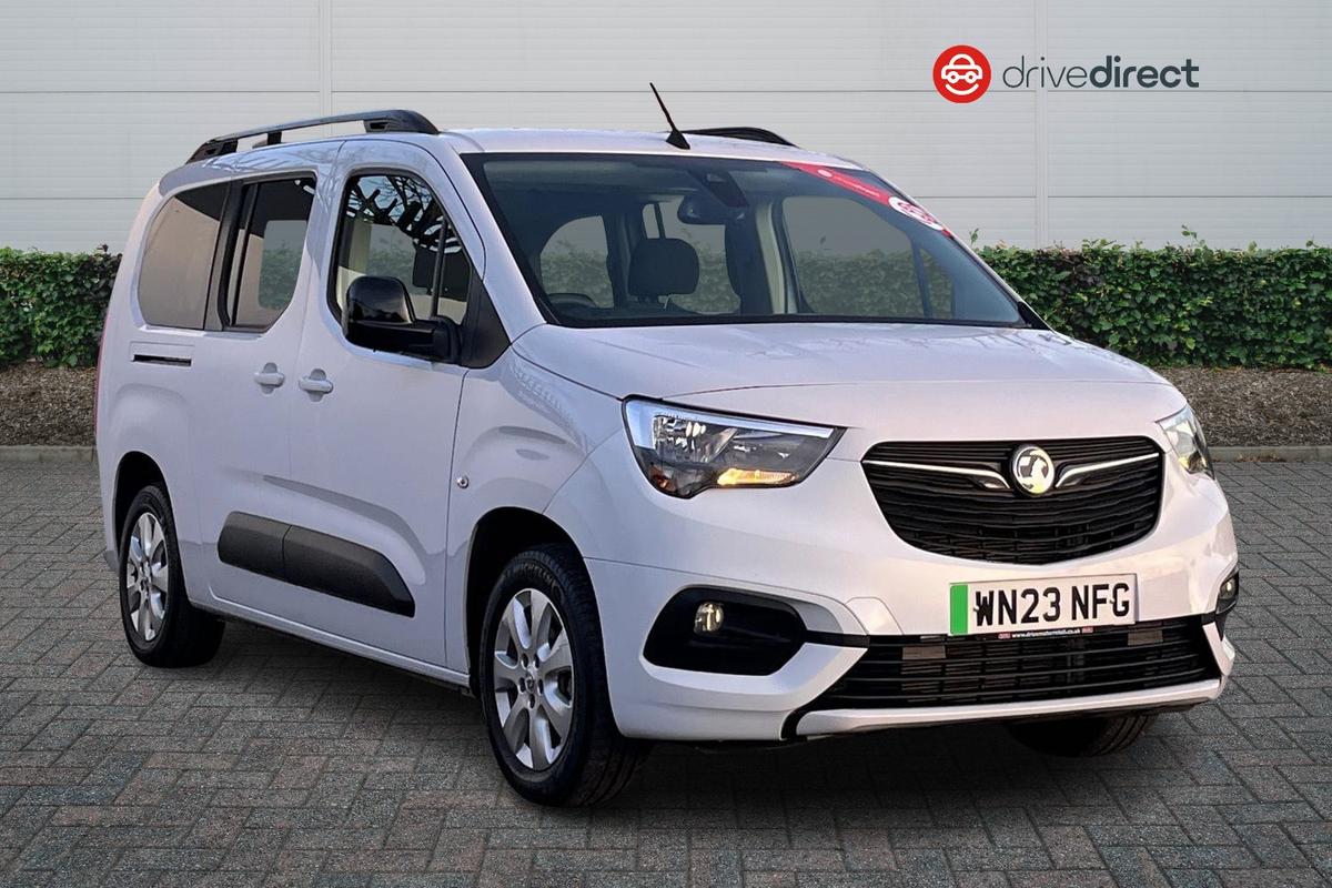 Main listing image - Vauxhall Combo Life-e