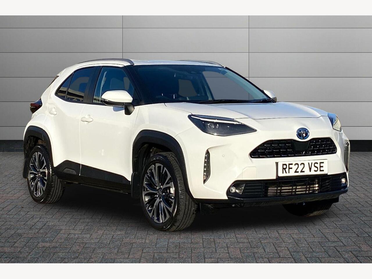 Main listing image - Toyota Yaris Cross