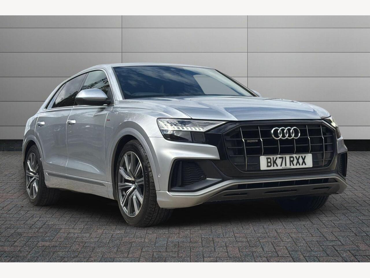 Main listing image - Audi Q8