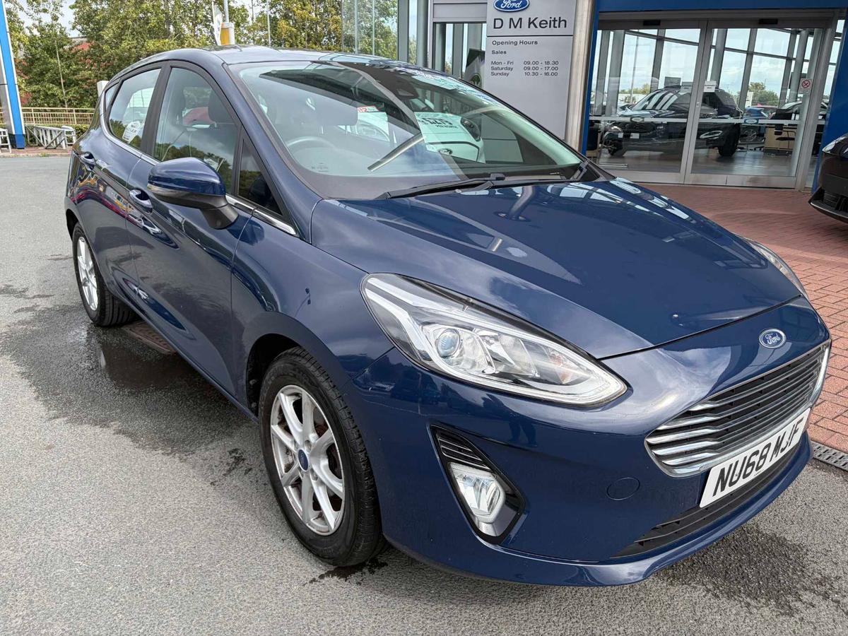 Main listing image - Ford Fiesta