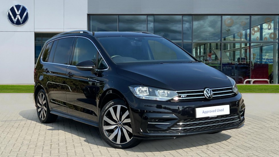 Main listing image - Volkswagen Touran