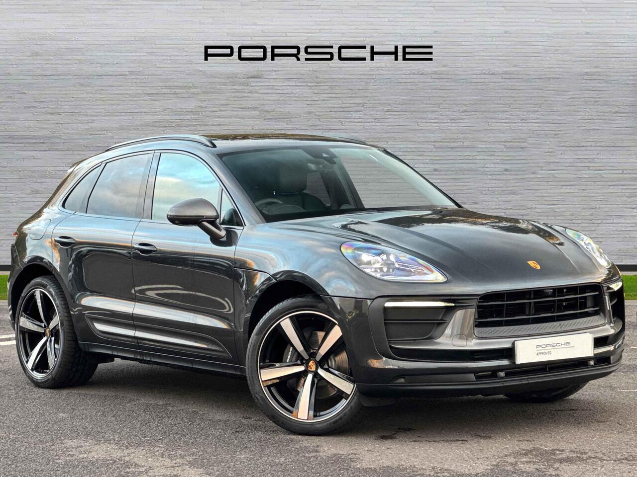 Main listing image - Porsche Macan