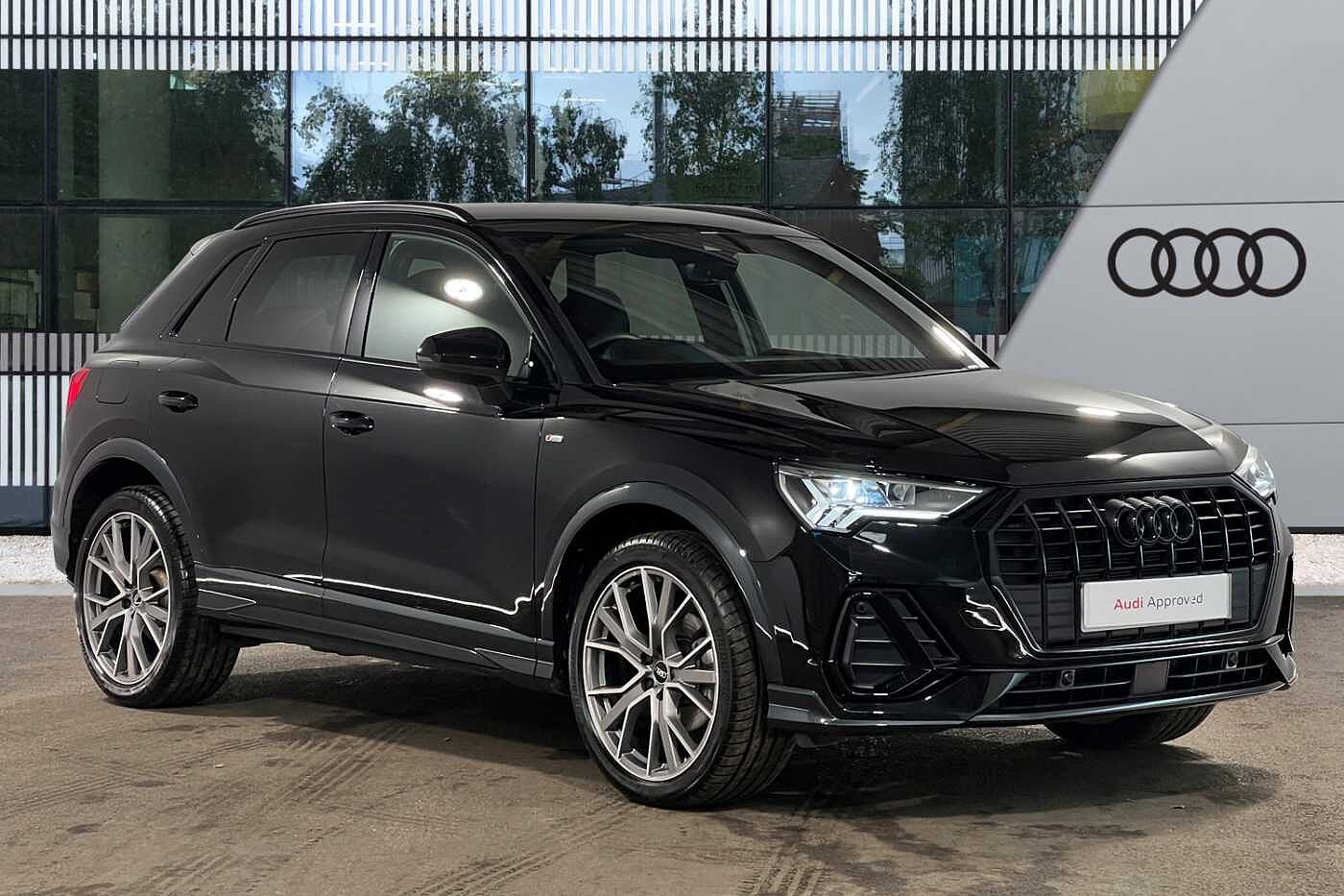 Main listing image - Audi Q3